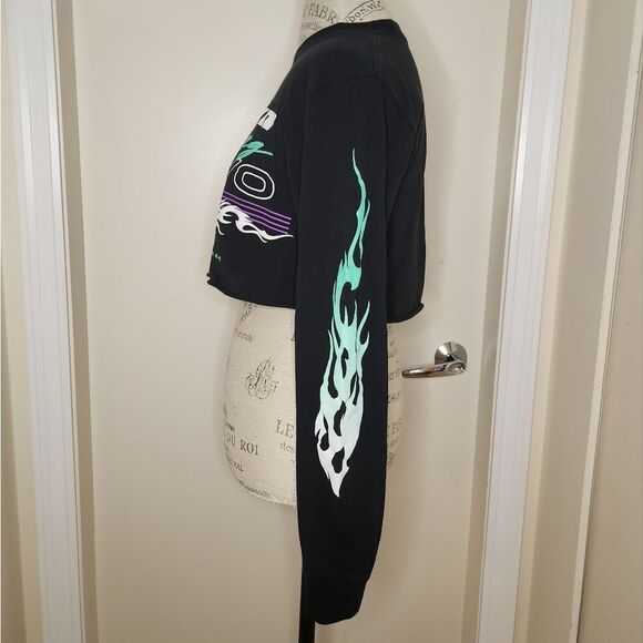Graphic Crewneck Long Sleeve Shirt - Picture 4 of 10